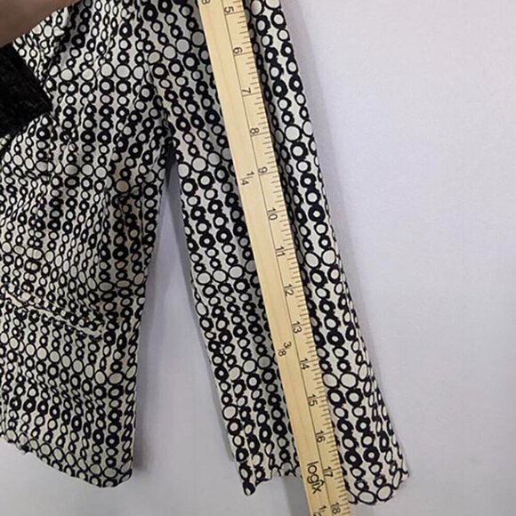 CAbi Blazer Cropped Jacket 3/4 Sleeve 2 Button Black & White Circles Size 6 - Picture 11 of 14